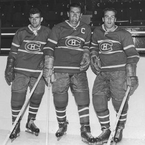 Trois joueurs de hockey