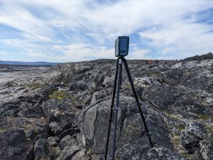 Un des scanneurs au laser à Qajartalik.