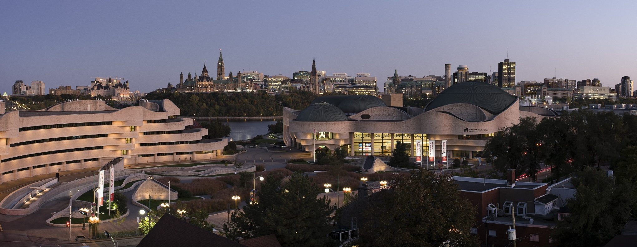 View of the Canadian Museum of History at nightfall.